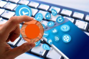 Mehr über den Artikel erfahren LG Koblenz: Hat ein Verbraucher einen Vertrag online gekündigt, kann die Information an den Verbraucher, dass dieser die Kündigung per Telefon bestätigen muss, irreführend nach § 5 UWG sein