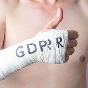 Mehr über den Artikel erfahren LAG Hessen: kein Anspruch auf Schadensersatz nach Art. 82 DSGVO gegen ehemaligen Arbeitgeber wegen Datenverlust nach Hackerangriff, wenn keine konkreten Anhaltspunkte für Schaden neben dem Kontrollverlust vorgebracht werden und Arbeitsverhältnis länger zurückliegt